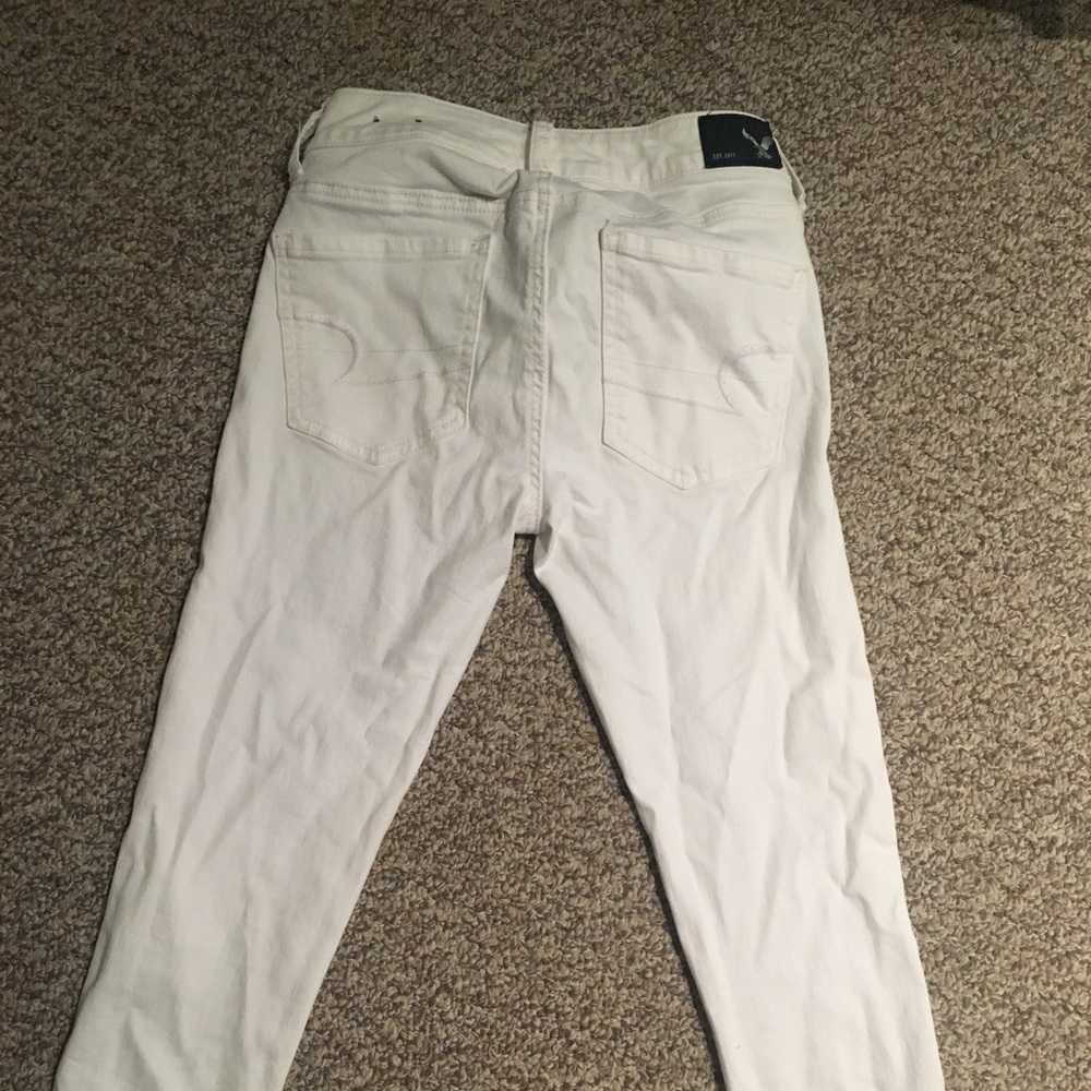 White American Eagle stretch jeans